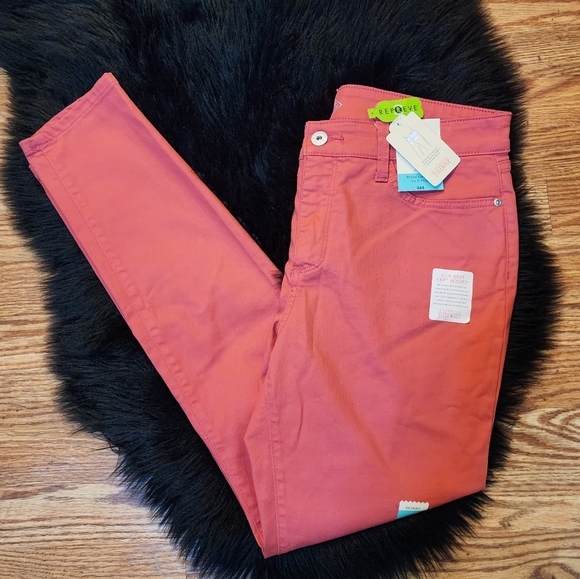St. John's Bay Denim - ❤️NWT❤️ St. John's Bay Coral Skinny Jeans Tummy Control Women's Size 12